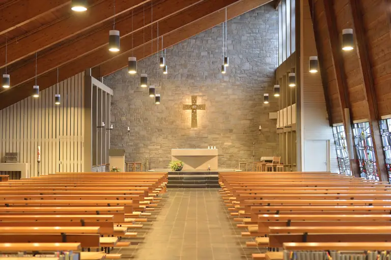 flex__projects-sakrale-bauten-christ-koenig-kirche-wiesbaden-image-14
